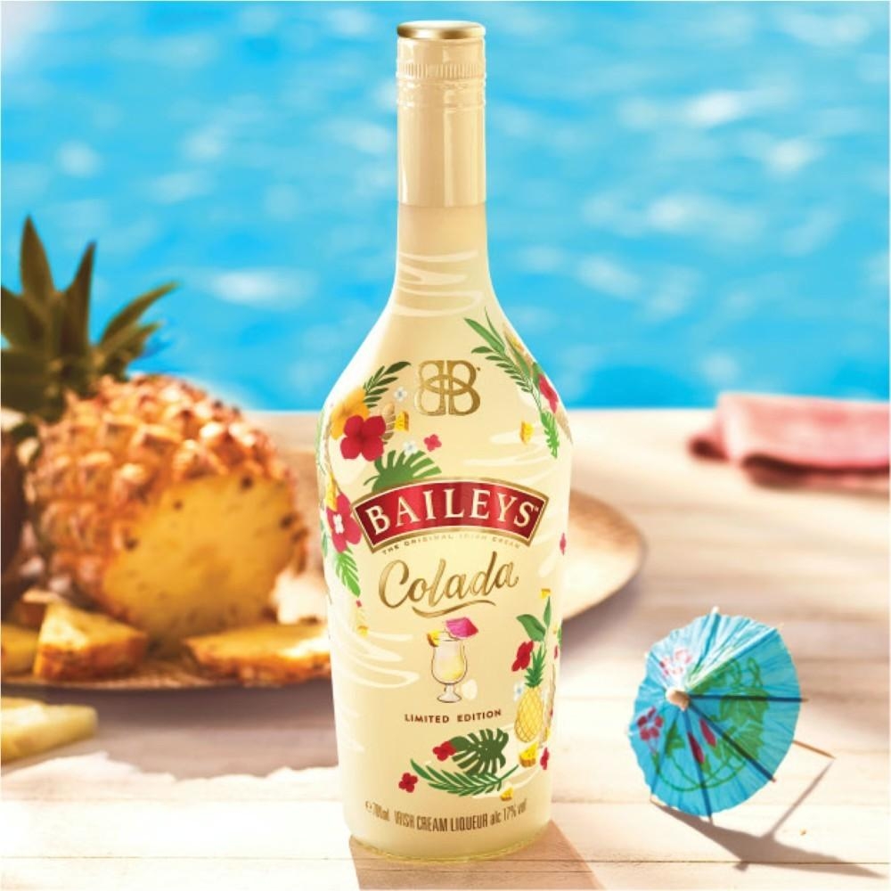 Baileys lance une nouvelle liqueur saveur Piña Colada pour l'été