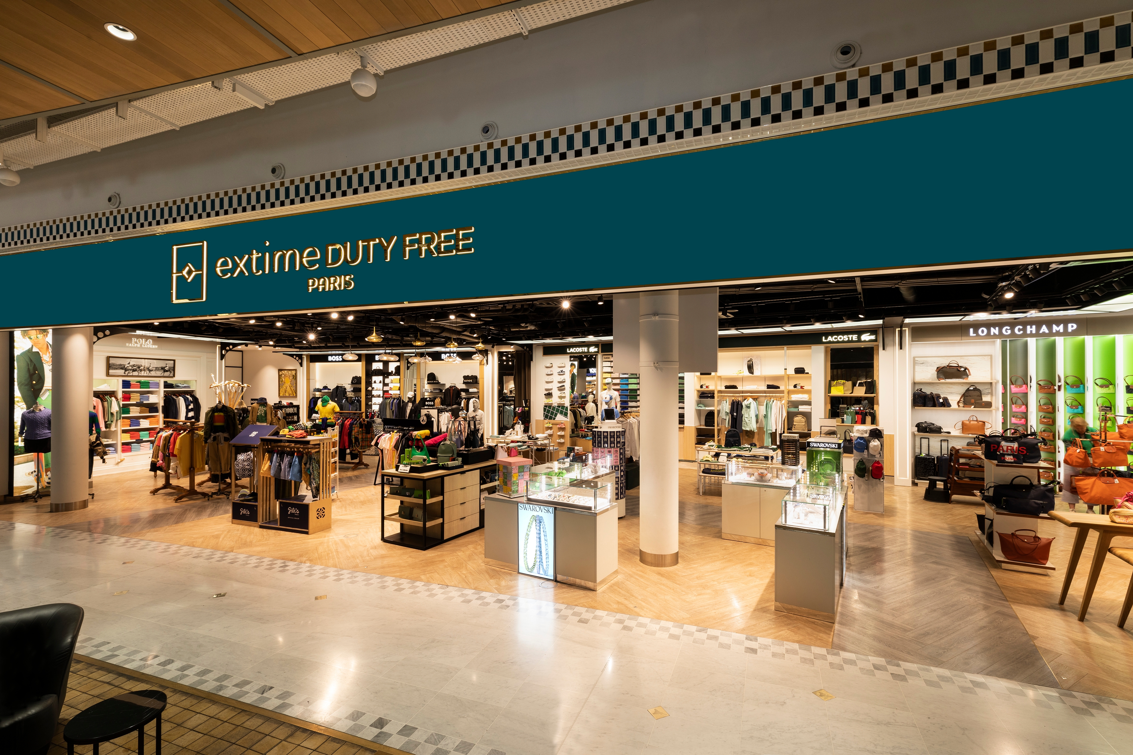 Boutique Extime Duty Free Paris au terminal 2B-2D de l'aéroport Paris-Charles de Gaulle