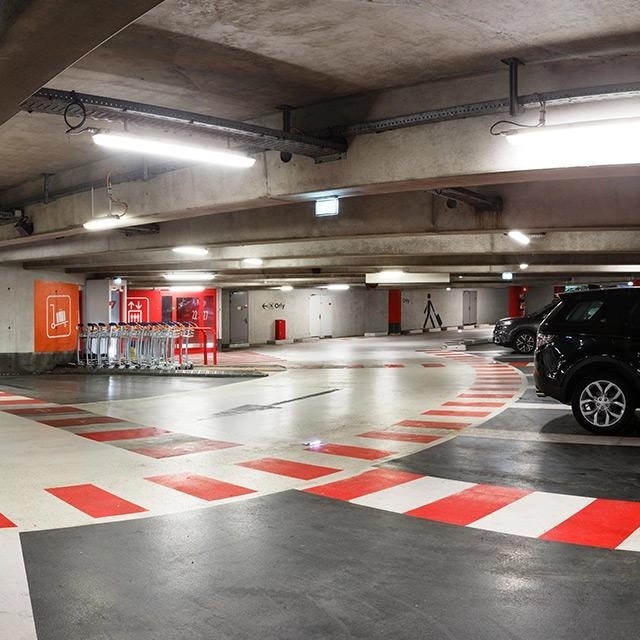 Parking_p4b_orly.jpg
