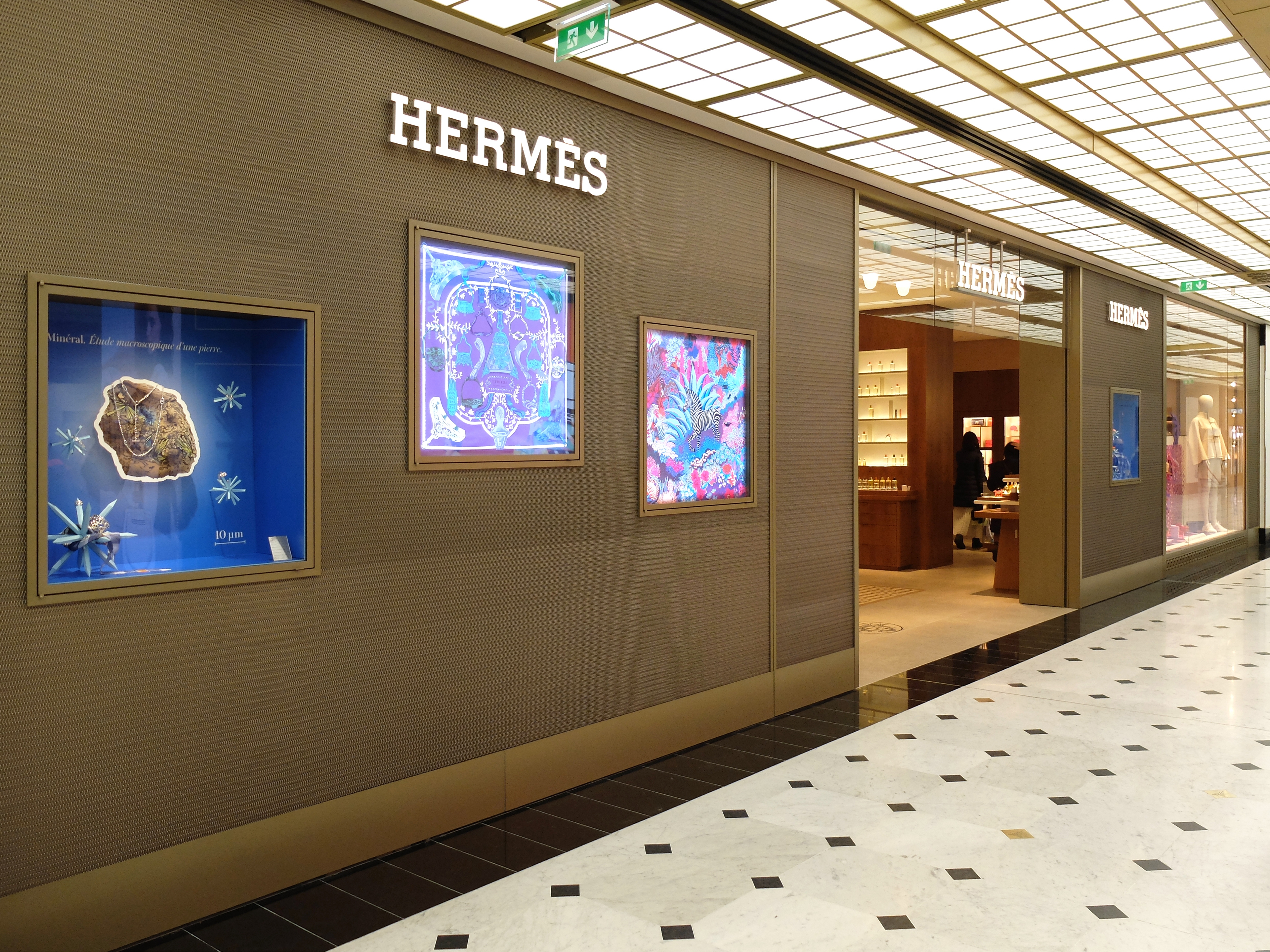 Shop S3.jpg