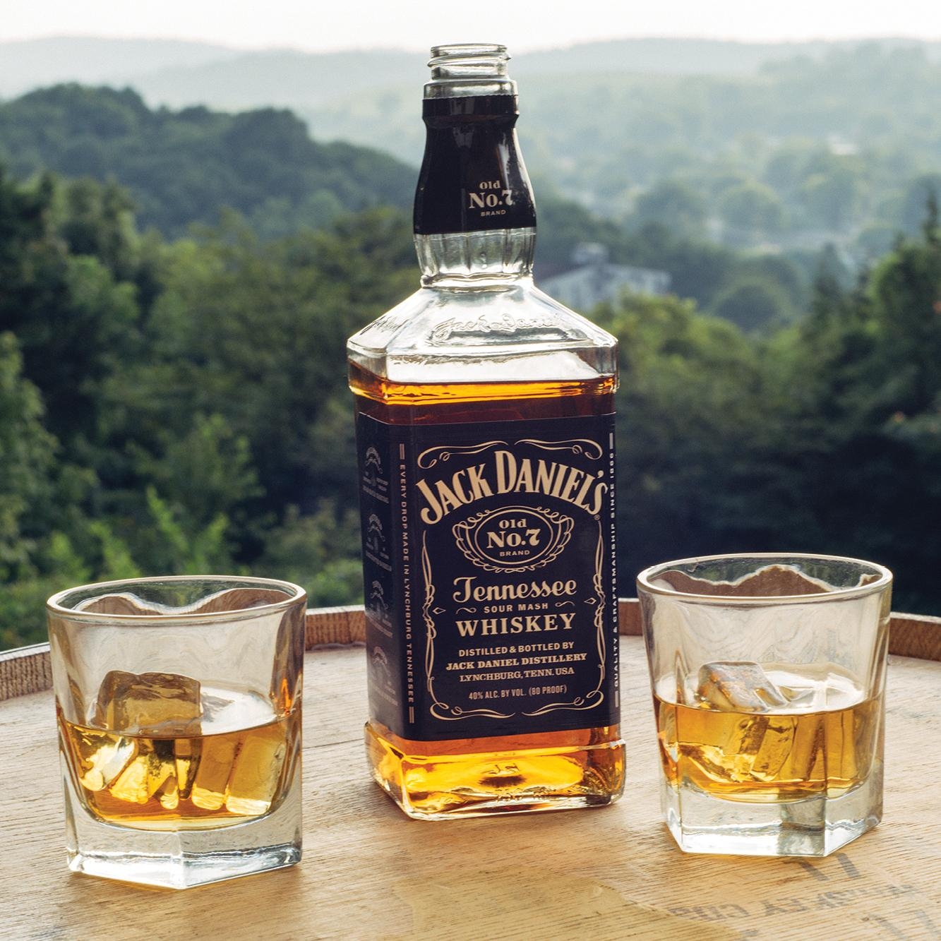Jack Daniel's Sour Mash 1.0L :: Whiskey